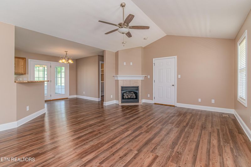 8007 Tazewell Pike, Corryton, TN 37721