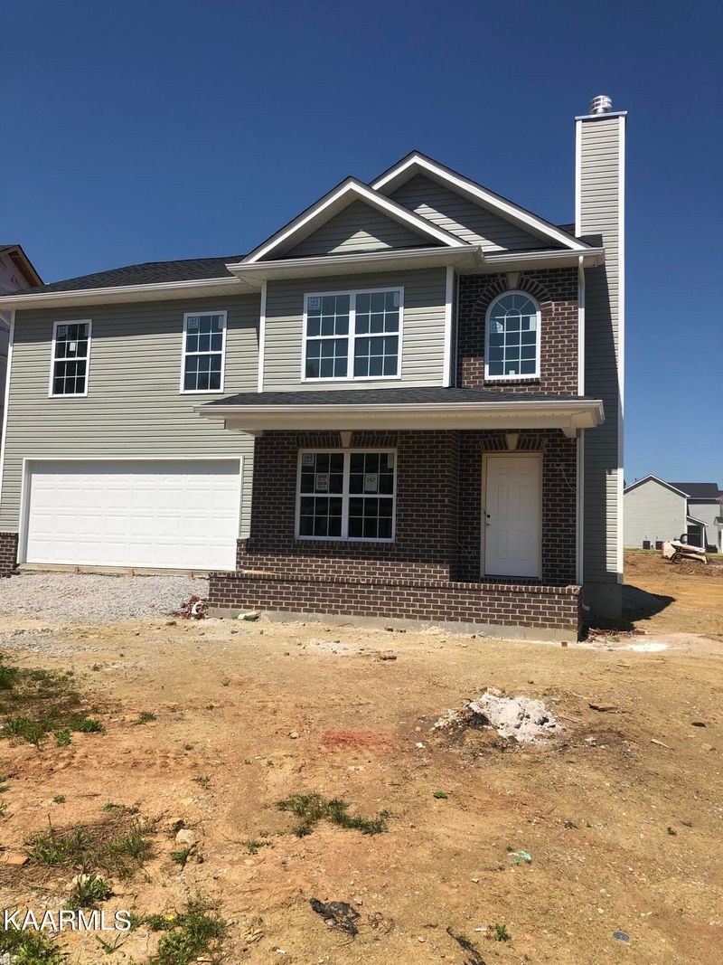 8008 Cambridge Reserve Dr, Knoxville, TN 37924
