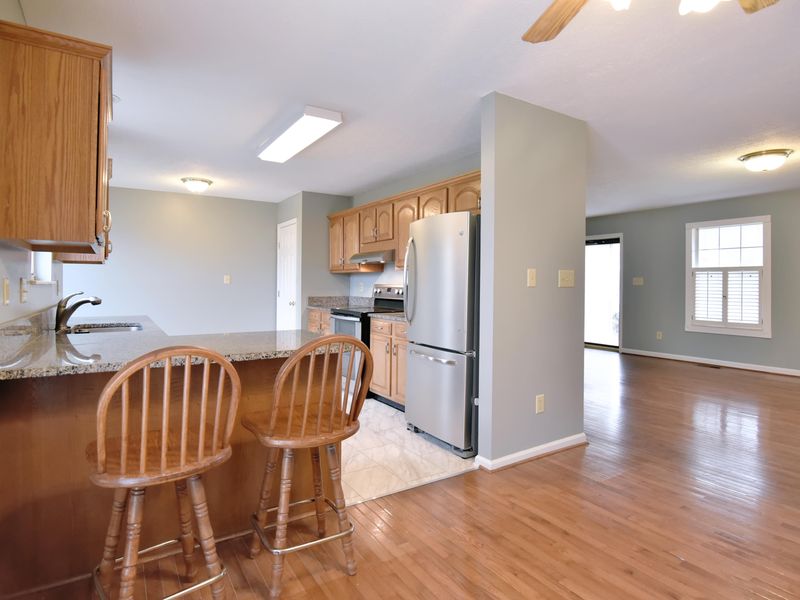 801 Hinkle Estates Dr, Seymour, TN 37865