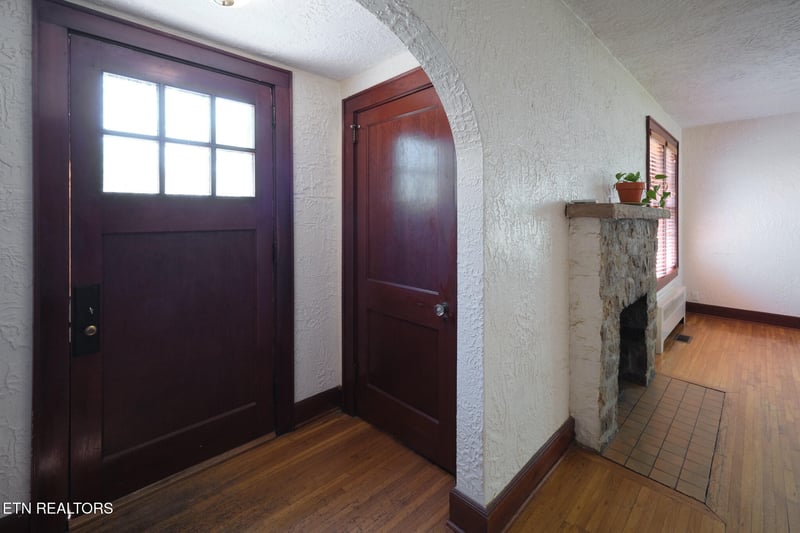 801 Kesterson Rd, Knoxville, TN 37918