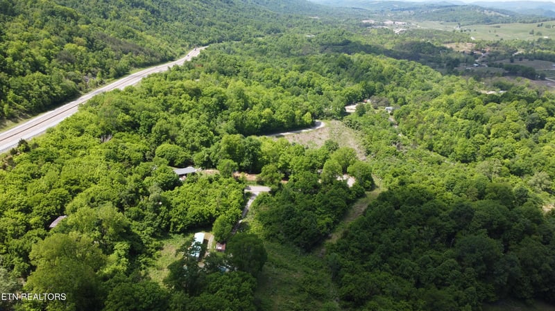 801 Old Highway 25e, Thorn Hill, TN 37881
