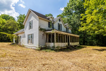 801 Peters Rd, Maryville, TN 37801