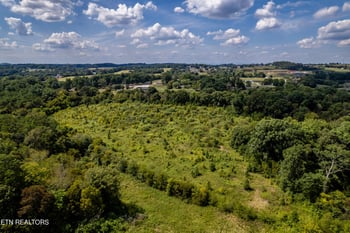 801 Peters Rd, Maryville, TN 37801