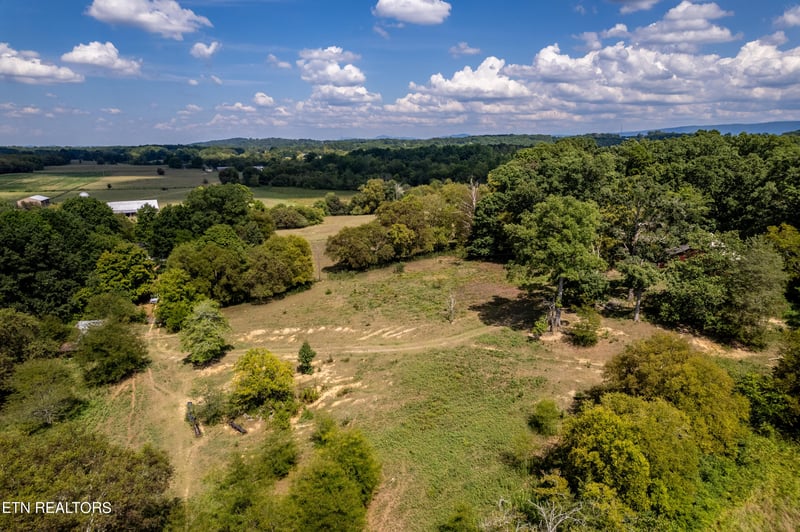801 Peters Rd, Maryville, TN 37801