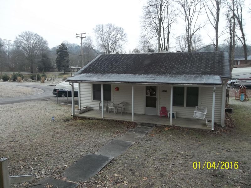 801 Wilson Rd, Oliver Springs, TN 37840