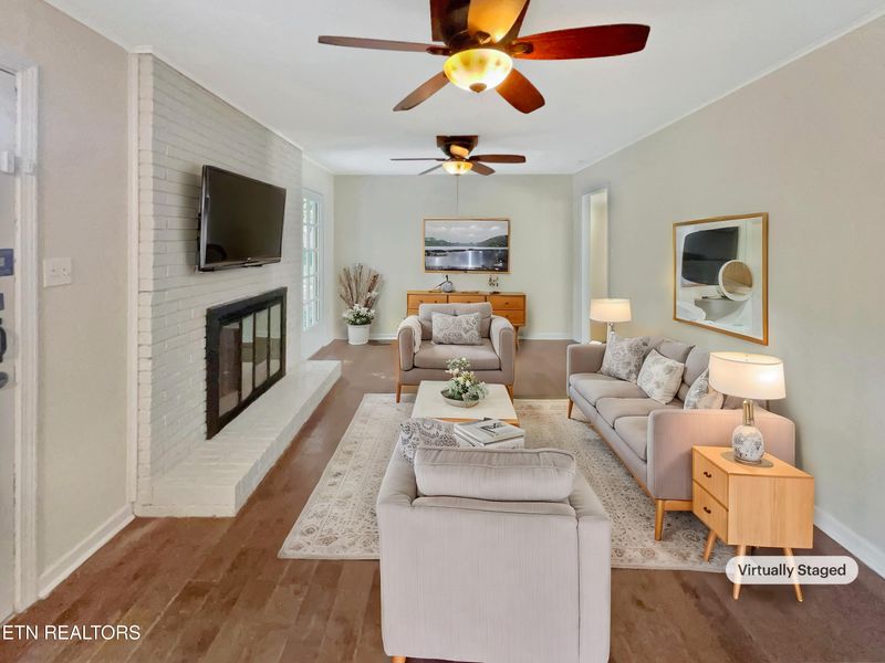8010 Camberley Dr, Powell, TN 37849