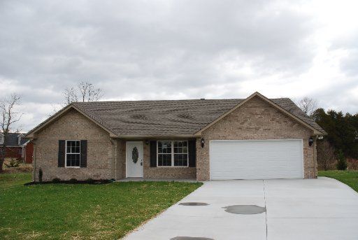 8010 Garden Rose Ln, Corryton, TN 37721