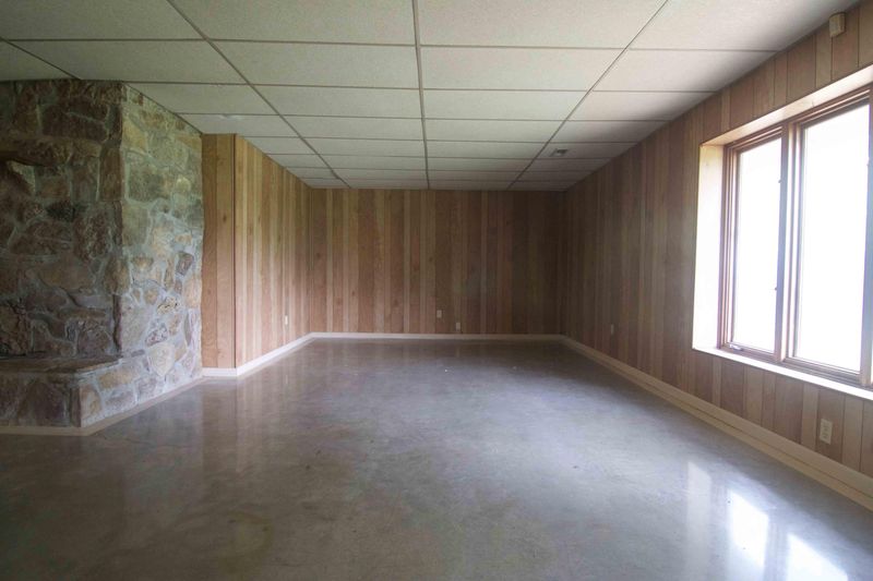 8011 Heiskell Rd, Powell, TN 37849