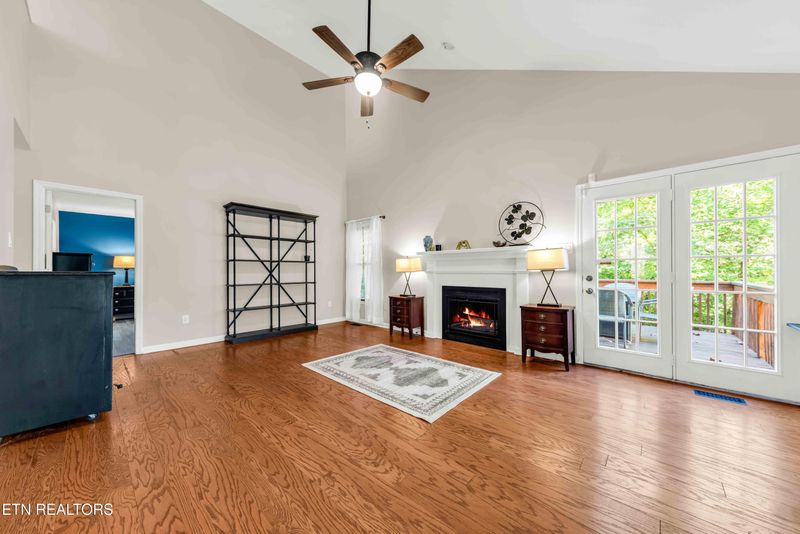 8013 Middlebrook Pike, Knoxville, TN 37909