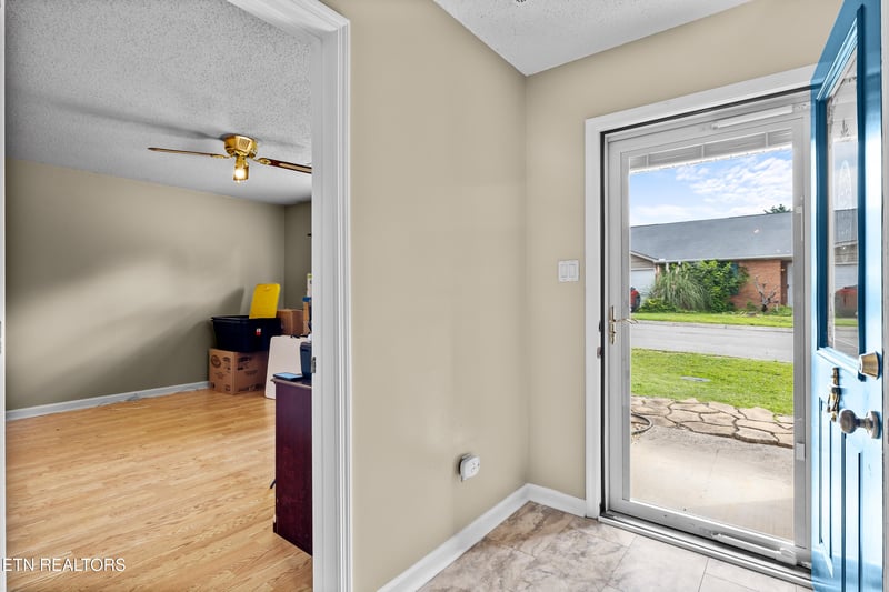 8015 Fenton Way, Powell, TN 37849