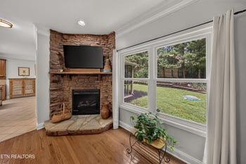 8016 Walker Rd, Knoxville, TN 37938