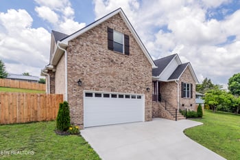 8017 Little Joe Rd, Powell, TN 37849