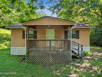 8018 Sevierville Pike, Knoxville, TN 37920