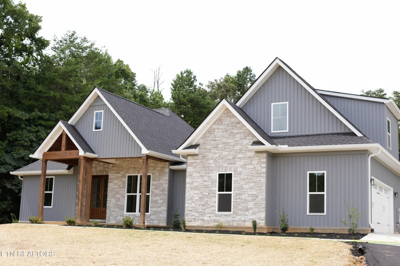 8019 Strawberry Plains Pike, Knoxville, TN 37924