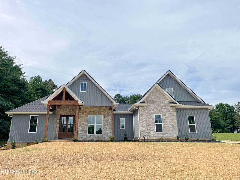 8019 Strawberry Plains Pike, Knoxville, TN 37924