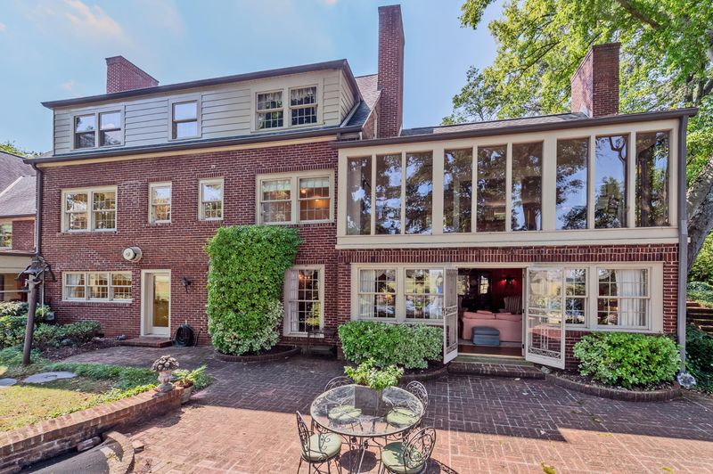 802 Bluff Dr, Knoxville, TN 37919
