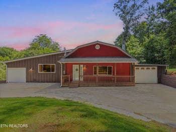 802 Cusick Cir, Lenoir City, TN 37772