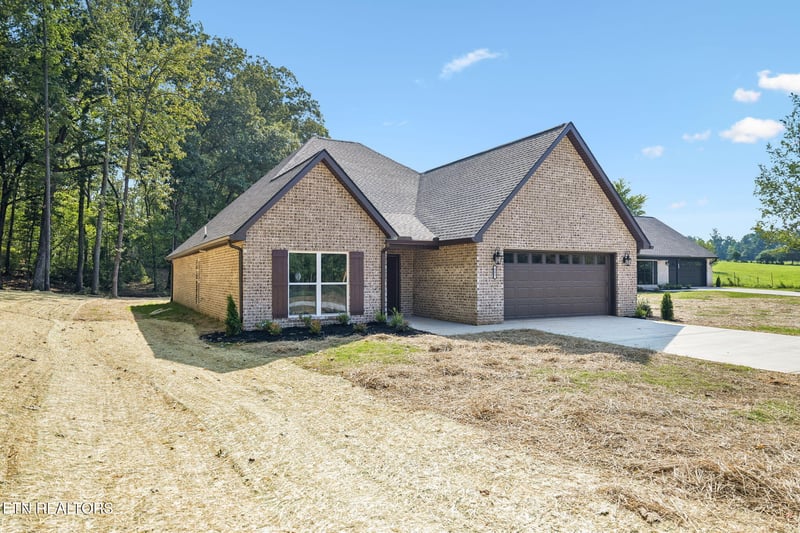 802 Johnson Rd, Maryville, TN 37804
