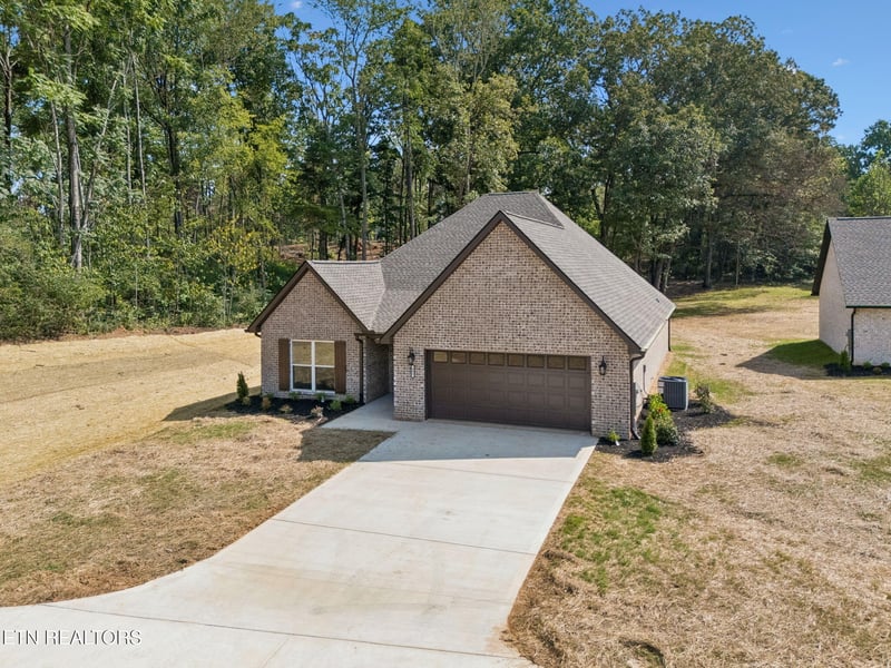 802 Johnson Rd, Maryville, TN 37804