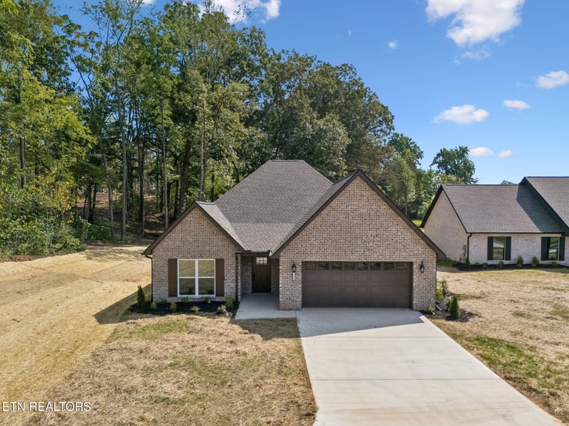802 Johnson Rd, Maryville, TN 37804