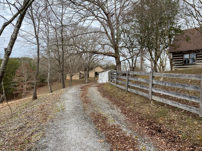802 Lakeland Farms Rd, Lenoir City, TN 37772