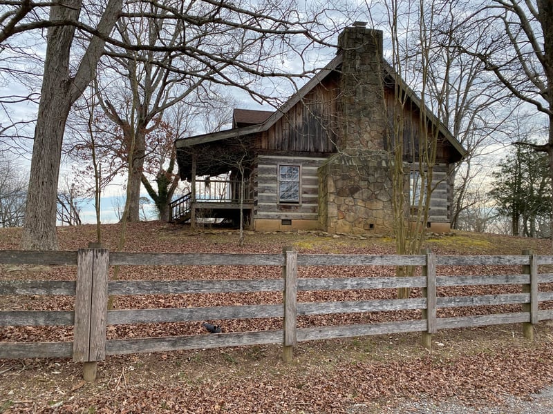 802 Lakeland Farms Rd, Lenoir City, TN 37772
