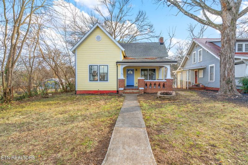 802 Phillips Ave, Knoxville, TN 37920