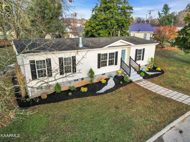 802 Steekee St, Loudon, TN 37774