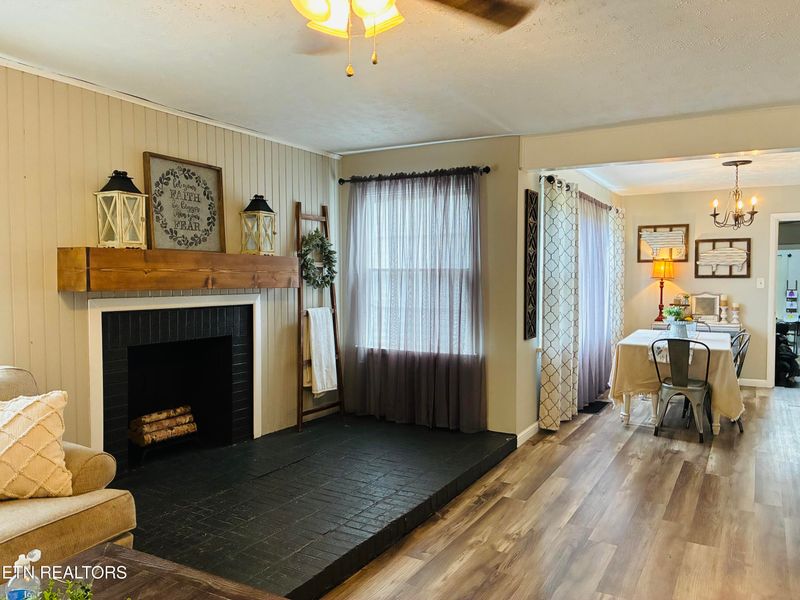 8020 Strawberry Plains Pike, Knoxville, TN 37924
