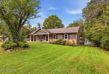 8021 Wilnoty Dr, Knoxville, TN 37931