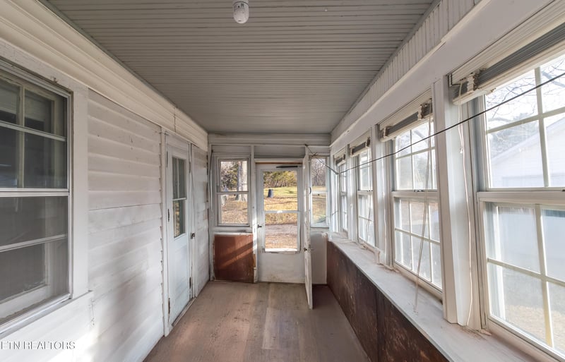 8022 Hill Rd, Knoxville, TN 37938