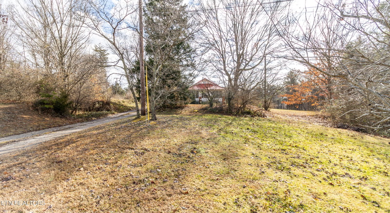 8022 Hill Rd, Knoxville, TN 37938