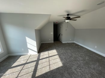 8026 Canter Ln, Powell, TN 37849