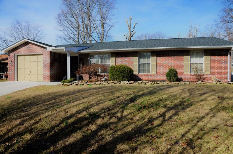 8029 Bell Campground Rd, Powell, TN 37849