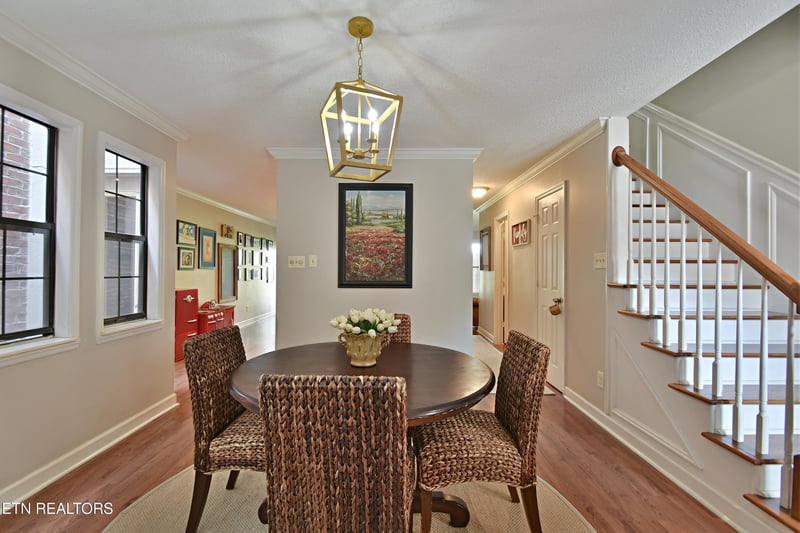 803 Farragut Commons Dr, Knoxville, TN 37934
