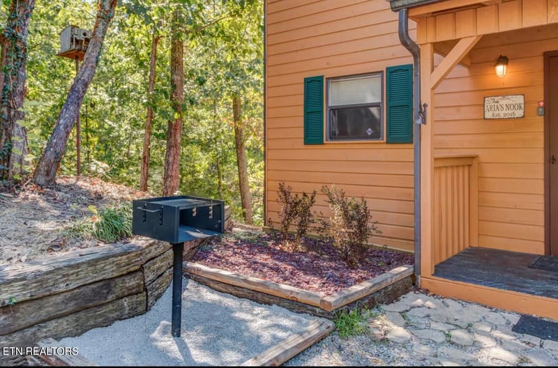 803 Sunrise Blvd, Sevierville, TN 37862