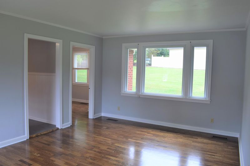 803 Tennessee Ave, Athens, TN 37303