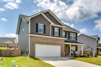8030 Tree Line Ln, Corryton, TN 37721