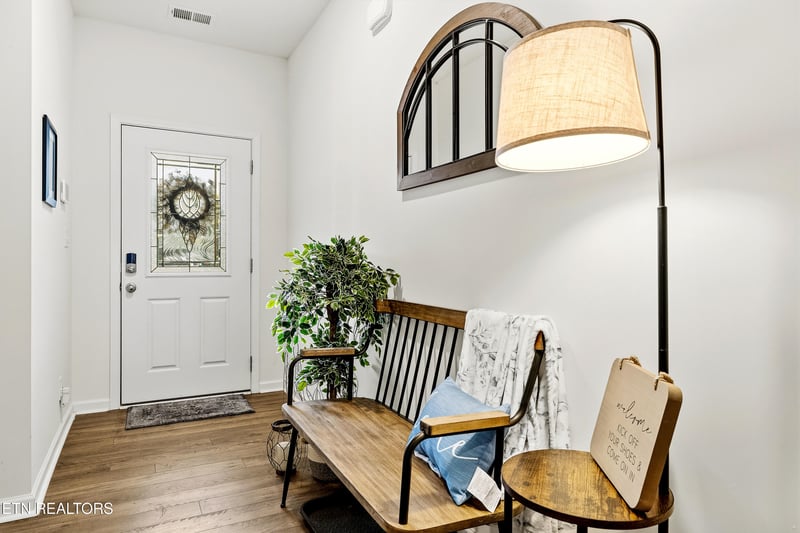 8039 Dennis Fox Ln, Knoxville, TN 37938