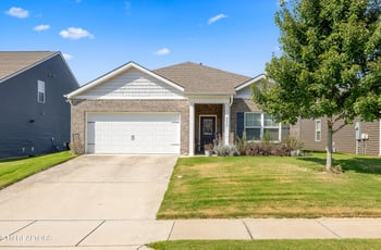 8039 Dennis Fox Ln, Knoxville, TN 37938