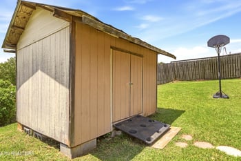 8039 Florence Gardens Rd, Knoxville, TN 37938