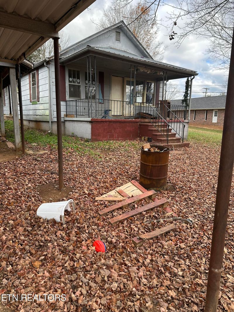 804 Bennett St, Sweetwater, TN 37874