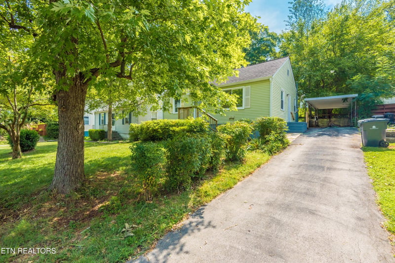 804 E Columbia Ave, Knoxville, TN 37917