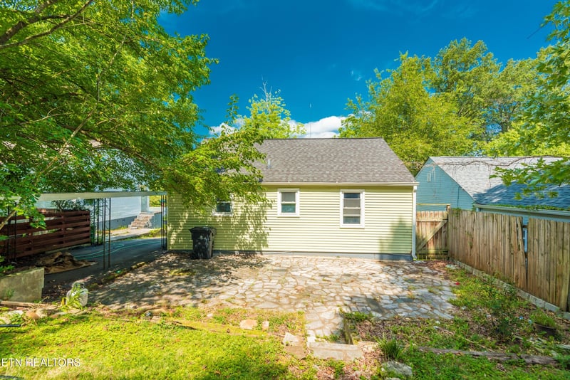 804 E Columbia Ave, Knoxville, TN 37917