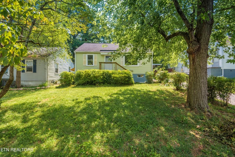 804 E Columbia Ave, Knoxville, TN 37917