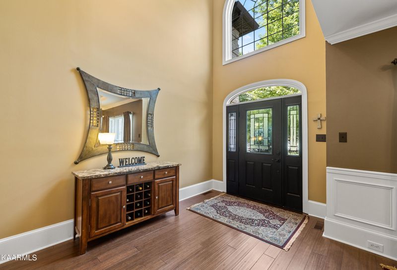 804 Oconnell Dr, Knoxville, TN 37934