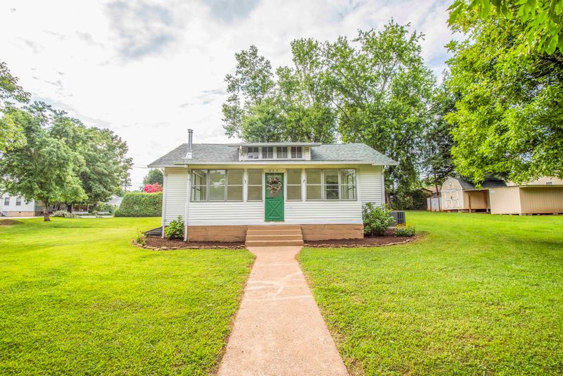 804 Steekee Rd, Loudon, TN 37774