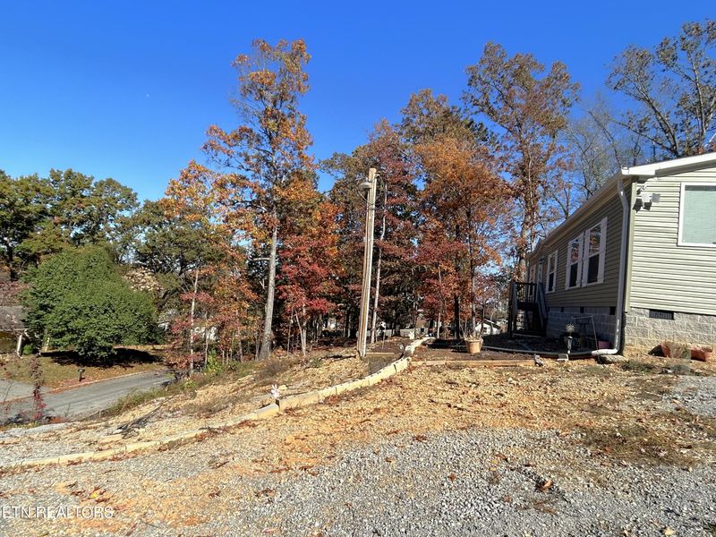 804 W Seventh Ave, Lenoir City, TN 37771