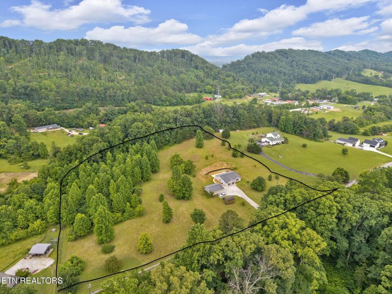 8040 Walt Way, Corryton, TN 37721