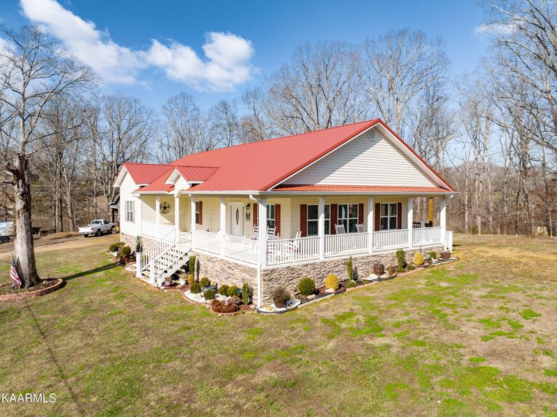 8048 Steekee Creek Rd, Loudon, TN 37774